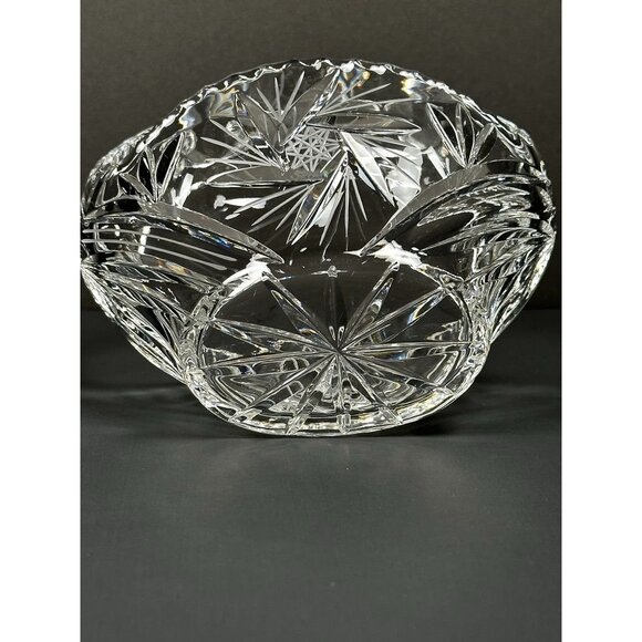 Vintage Pressed Glass Crystal Handled Basket Candy Dish Pinwheel Design - Picture 9 of 16